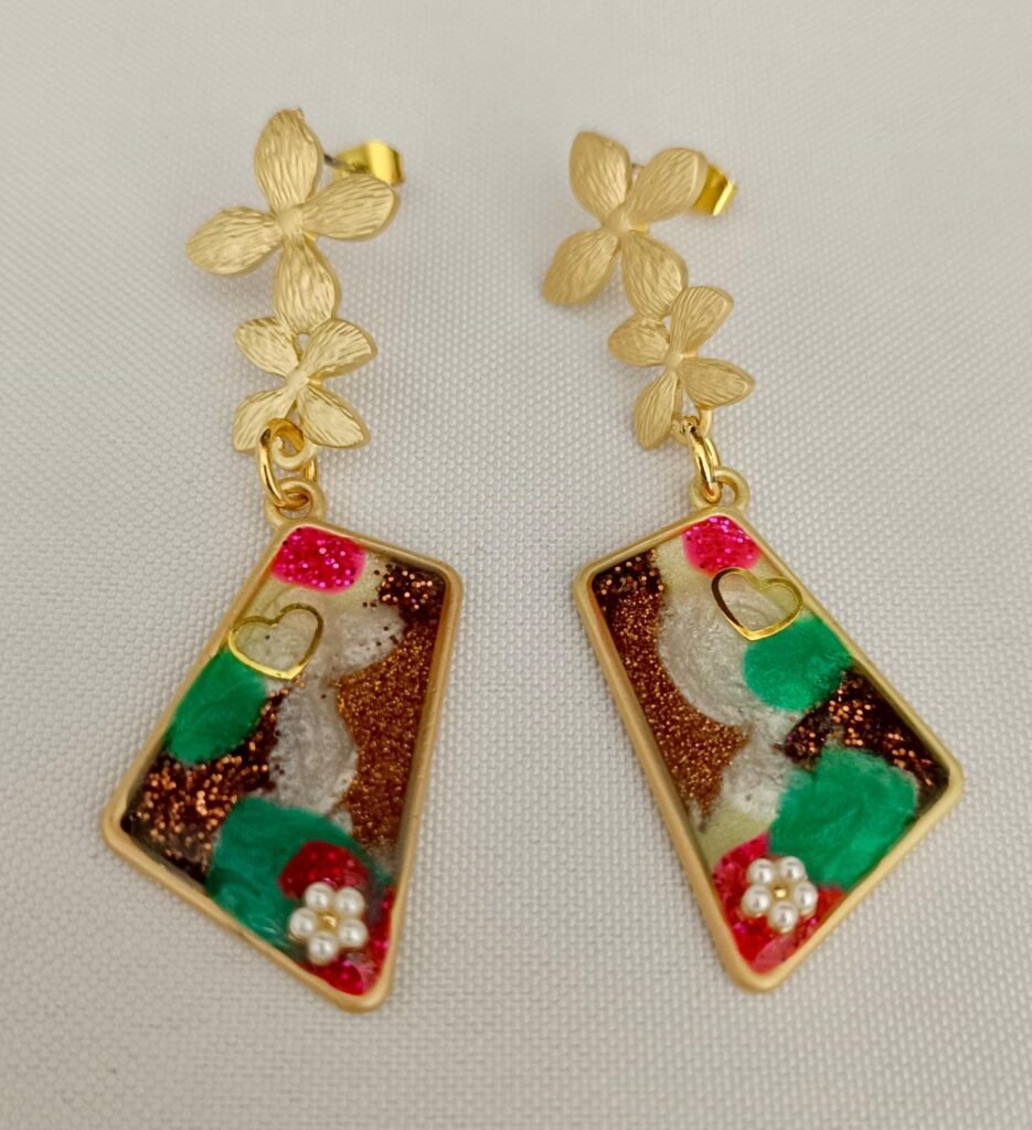 Pendientes de resinas y acero inoxidable, muy ligeros