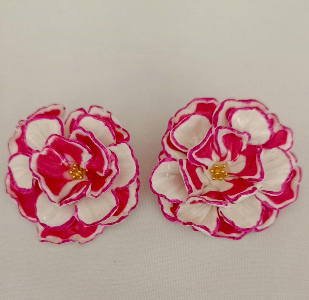 Pendientes en flor hechos a mano en arcilla polimerica y Acero inoxidable