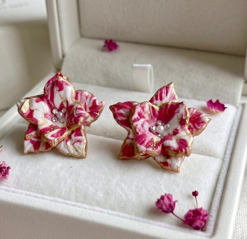 Pendientes florales hechos a mano en arcilla polimérica, acero inoxidable y resinas